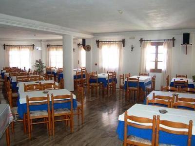 Alex Hotel Тоурлос Экстерьер фото